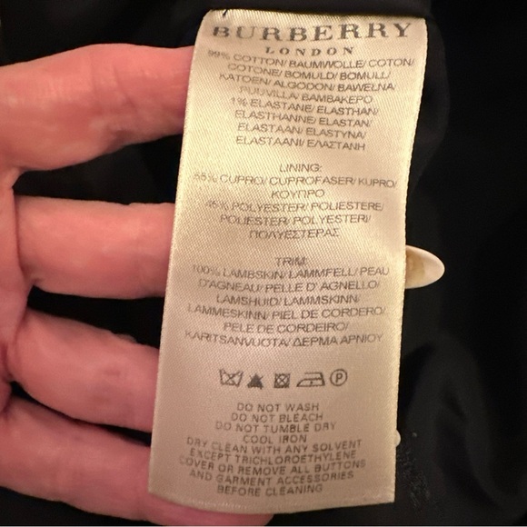 Burberry Navy Double-Breasted Coat with Black Patent Trim - Size 6 - Picture 12 of 12